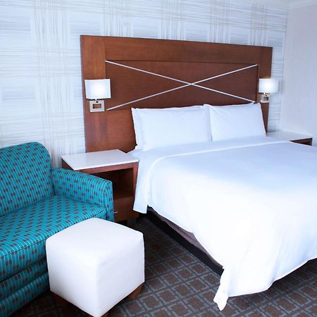 מלון Doubletree By Hilton Madison Downtown מראה חיצוני תמונה
