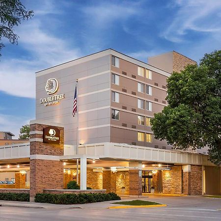 מלון Doubletree By Hilton Madison Downtown מראה חיצוני תמונה