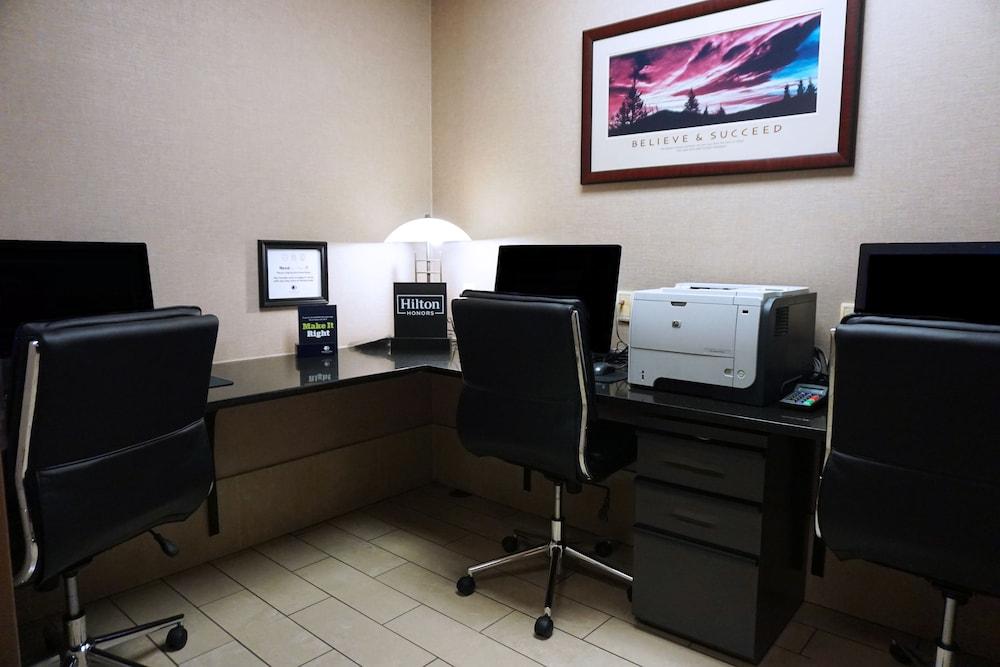 מלון Doubletree By Hilton Madison Downtown מראה חיצוני תמונה