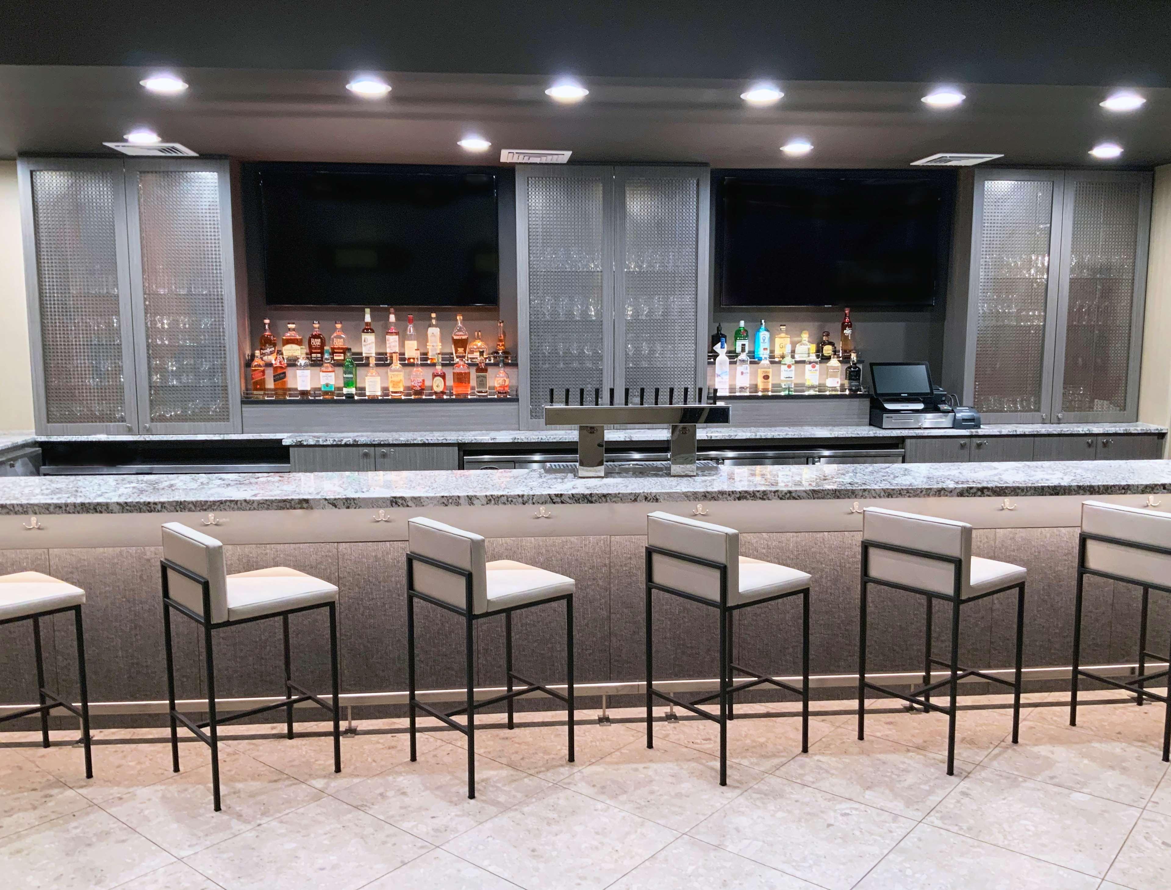 מלון Doubletree By Hilton Madison Downtown מראה חיצוני תמונה