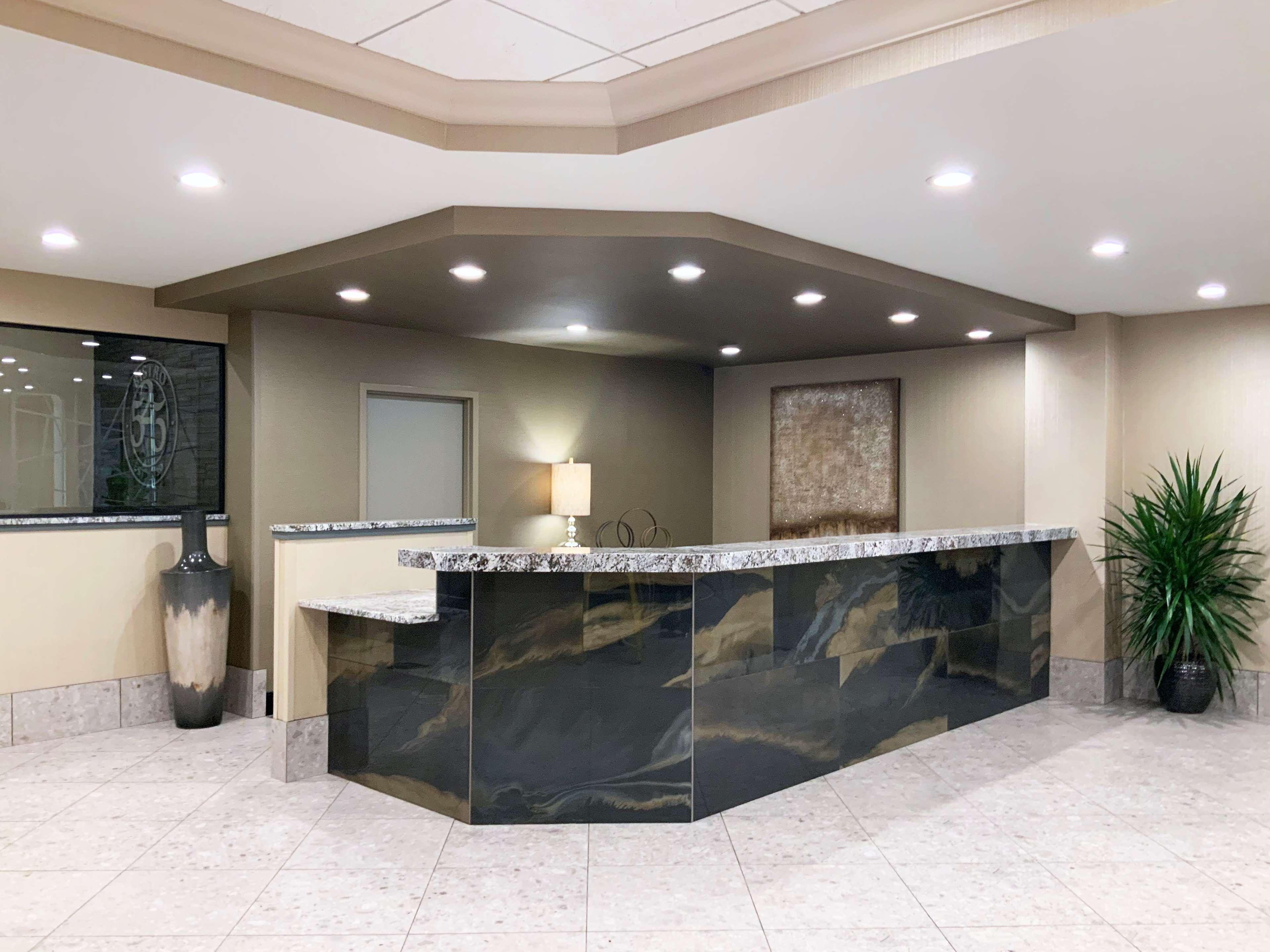 מלון Doubletree By Hilton Madison Downtown מראה חיצוני תמונה