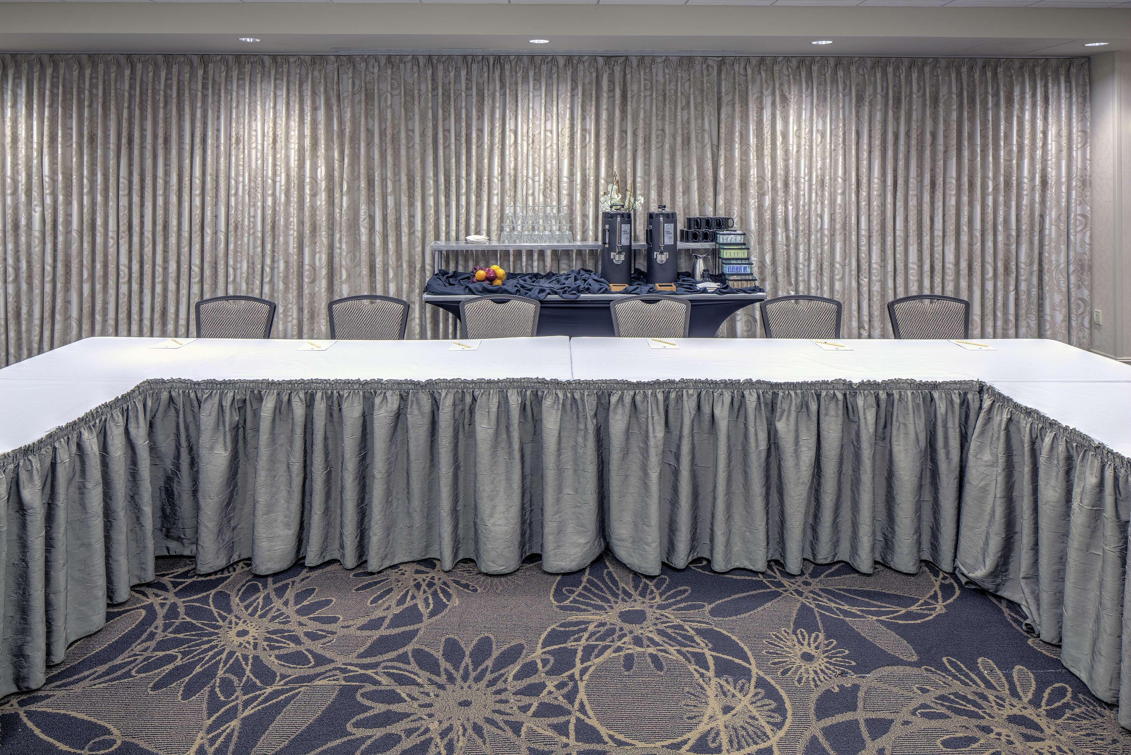 מלון Doubletree By Hilton Madison Downtown מראה חיצוני תמונה