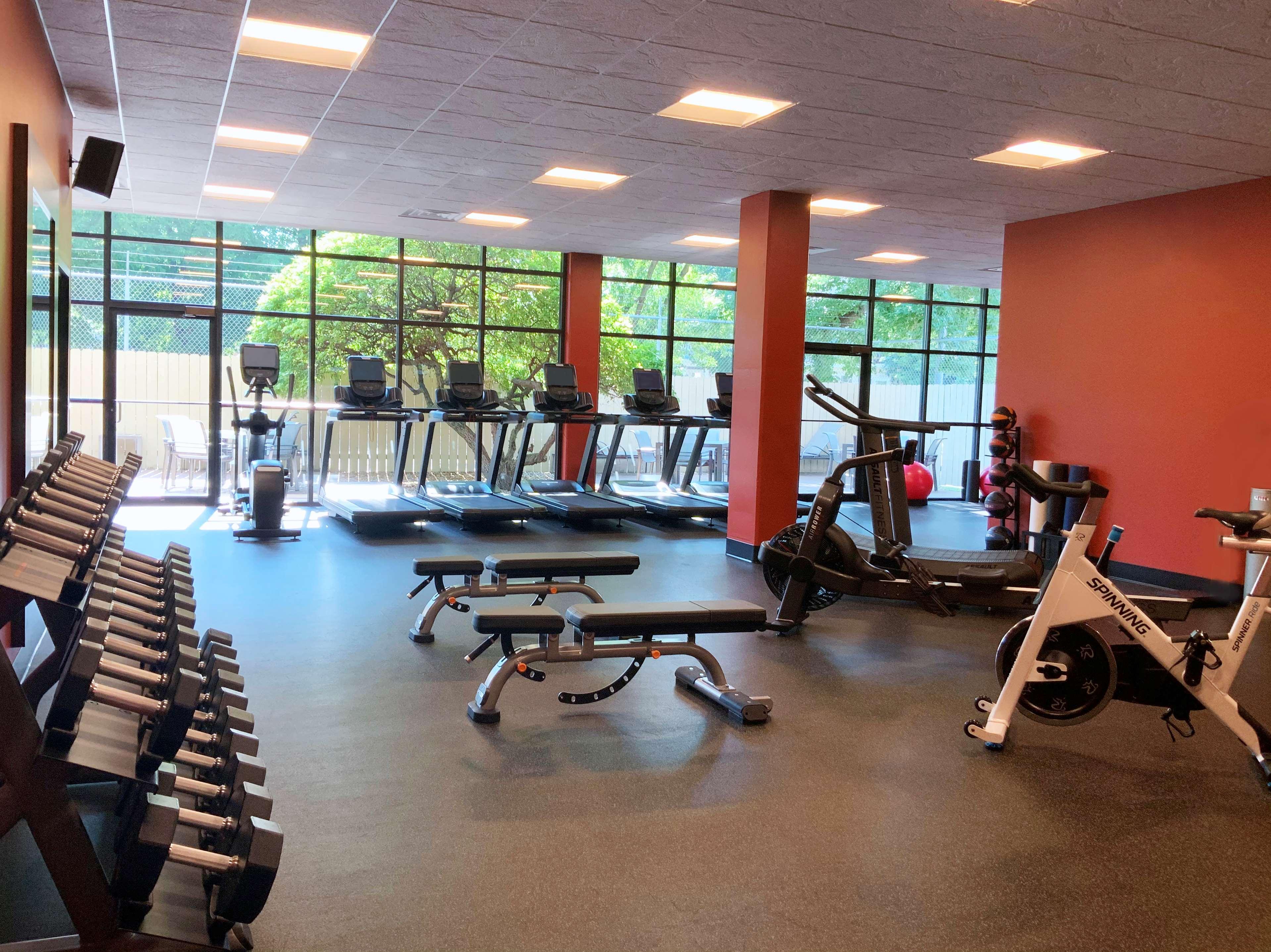 מלון Doubletree By Hilton Madison Downtown מראה חיצוני תמונה