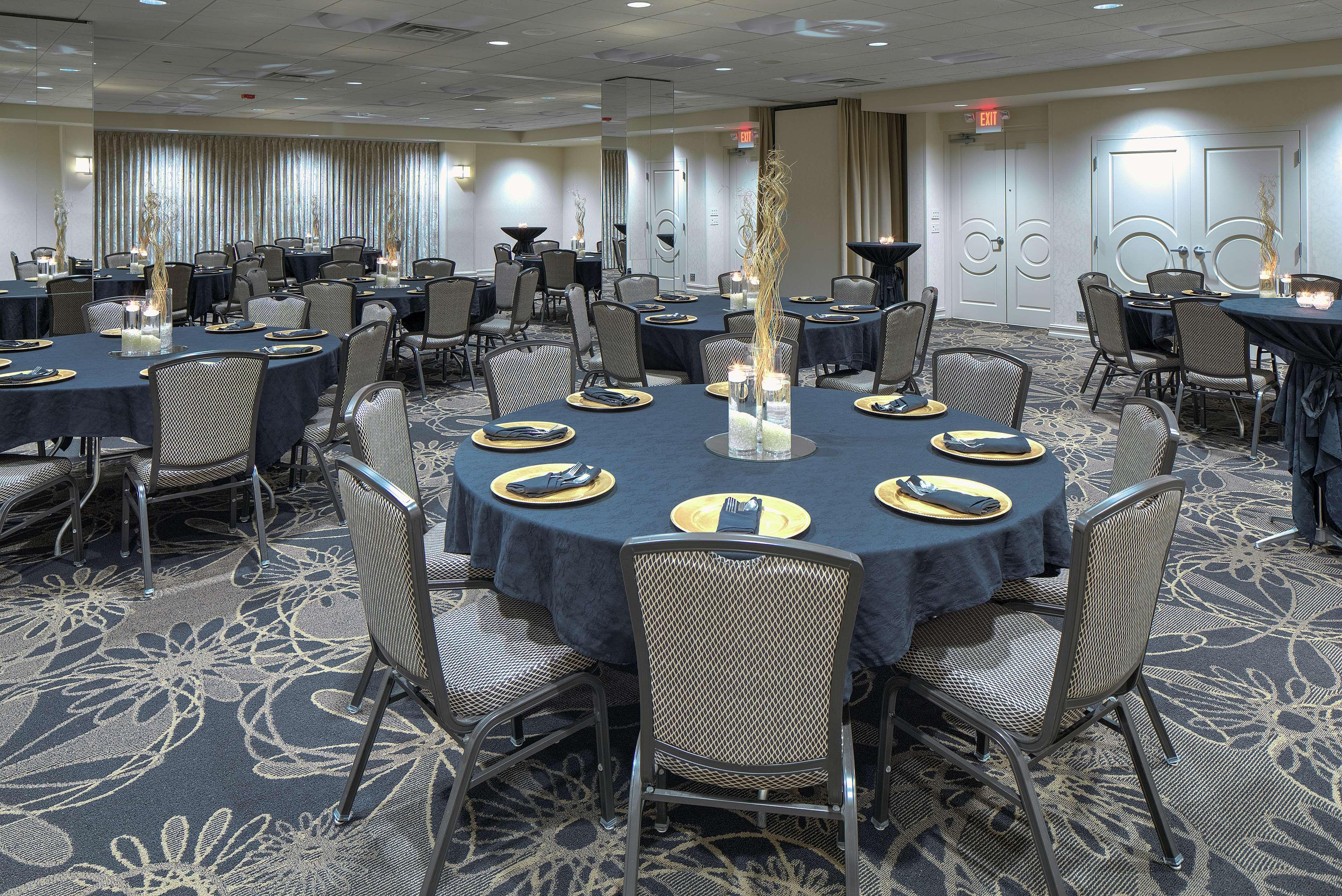 מלון Doubletree By Hilton Madison Downtown מראה חיצוני תמונה